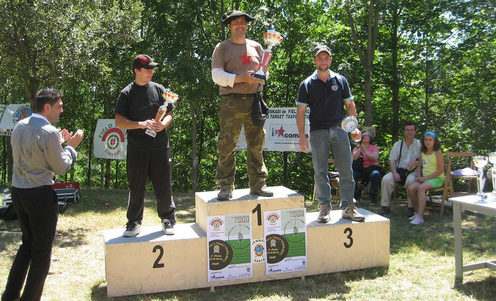 La AZCFT concurre al open de Zumárraga 2009